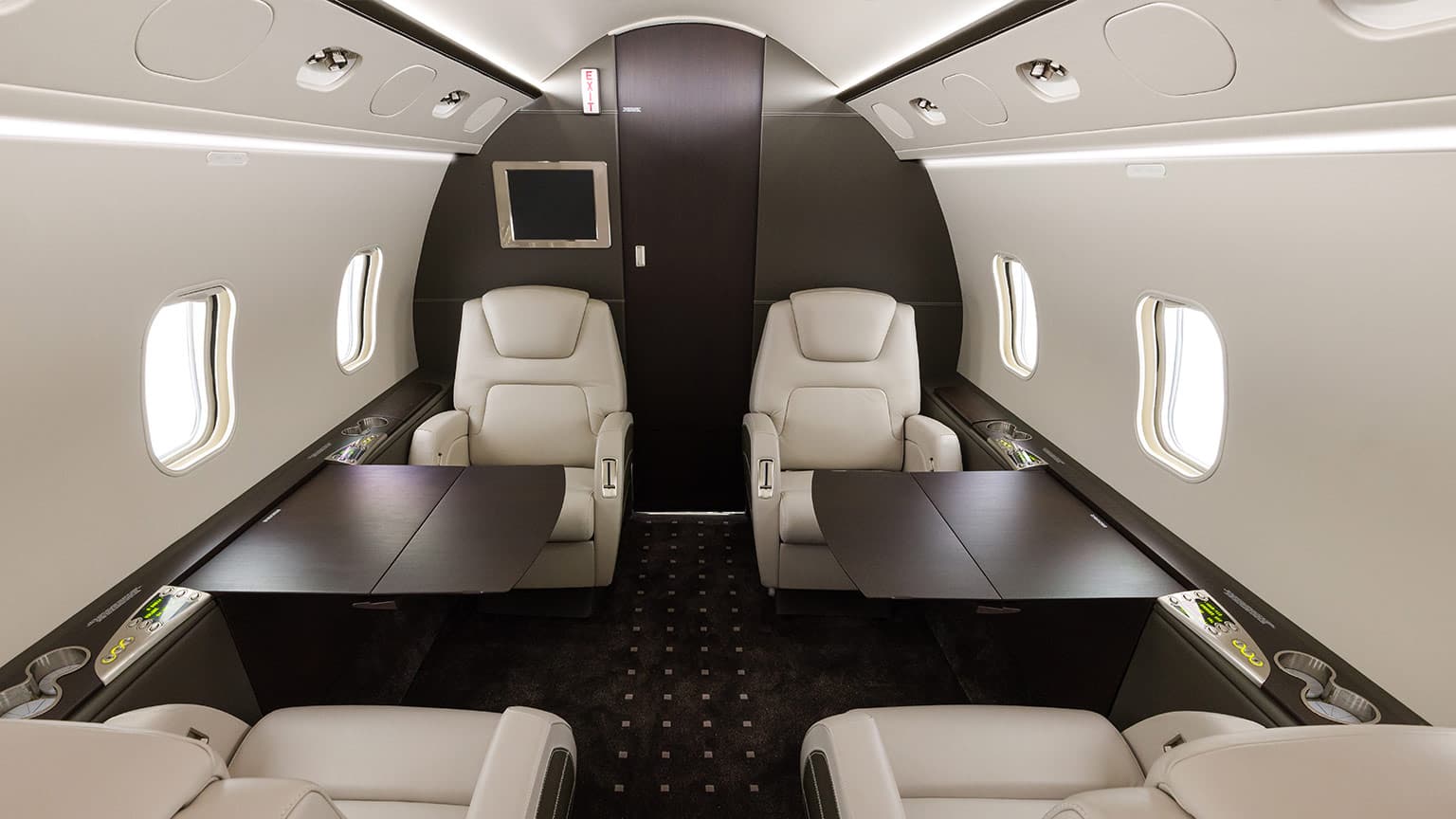 Challenger 300 N550XJ