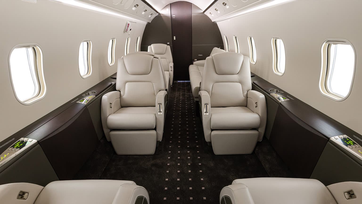 Challenger 300 N550XJ