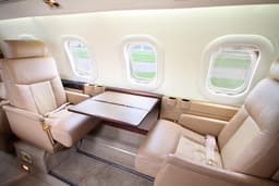 Learjet 55 N551RA