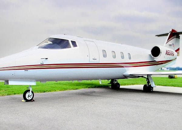 Learjet 55 N551RA