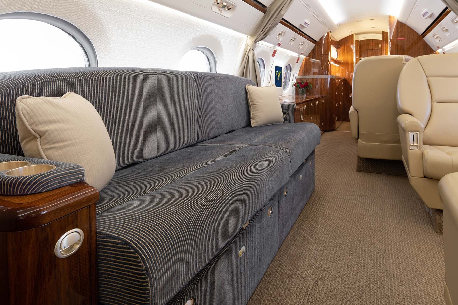 Gulfstream G550 N554DG