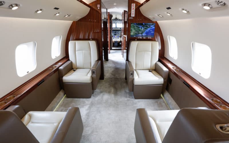 Global 6000 N555DT