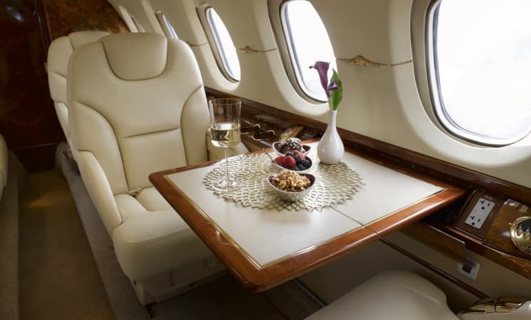 Hawker 800XP N555NE