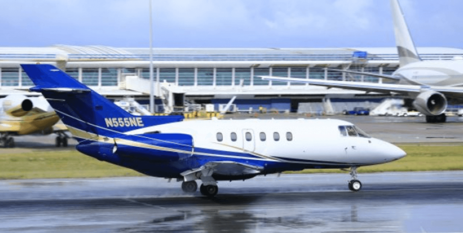Hawker 800XP N555NE