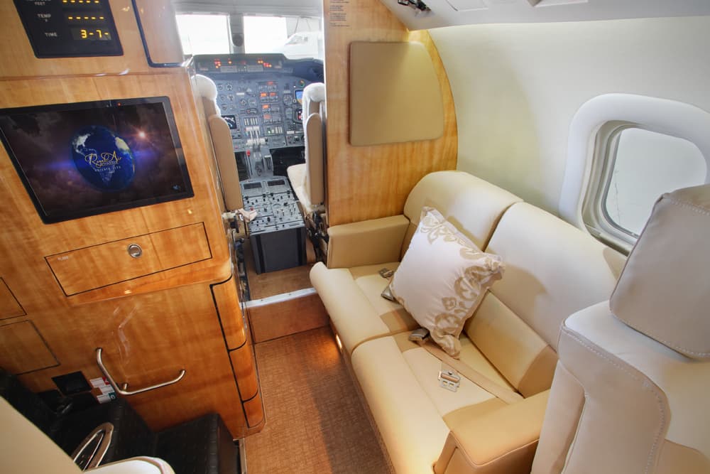 Learjet 55C N559RA
