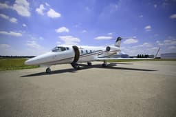 Learjet 55C N559RA
