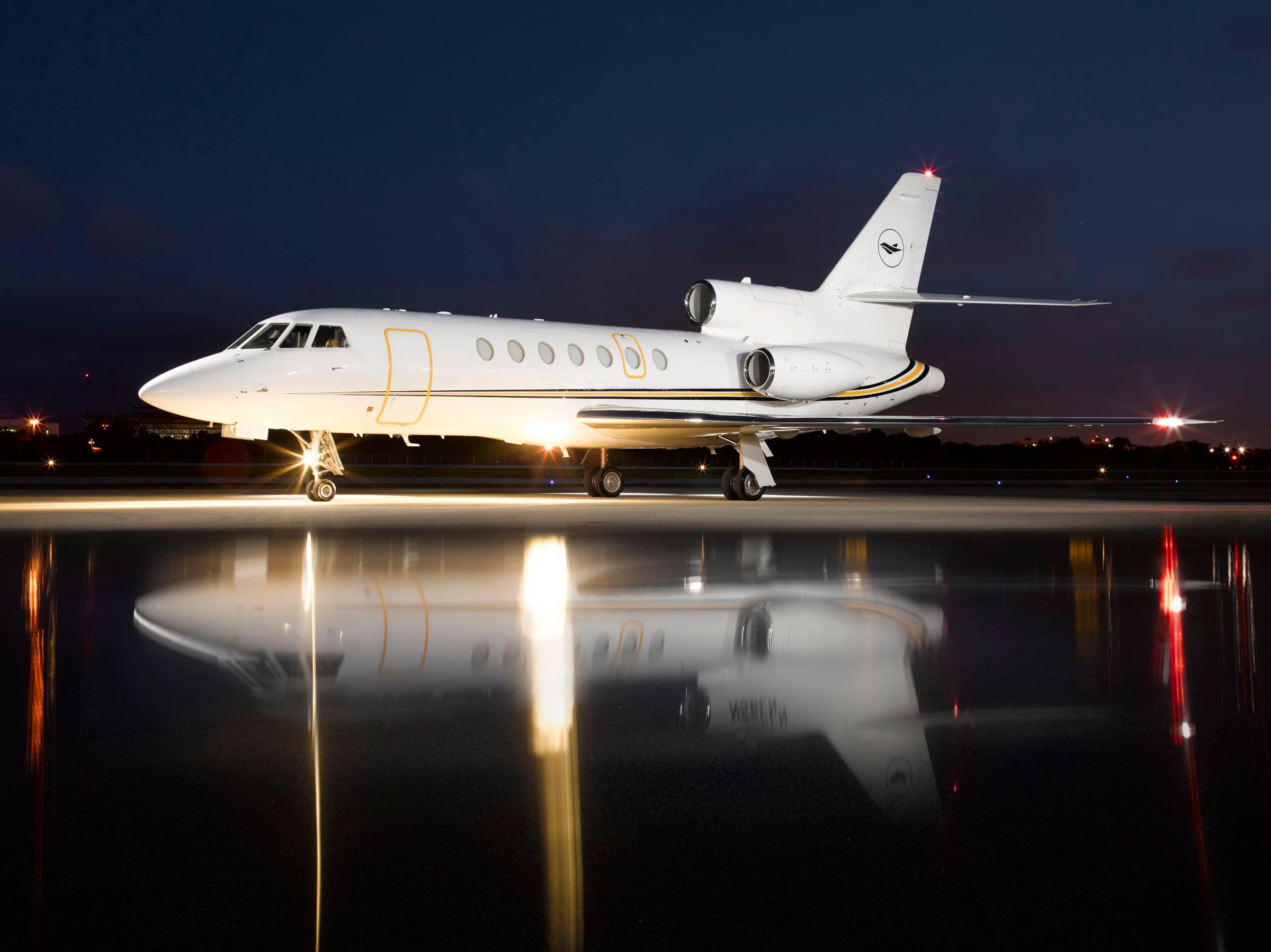 Falcon 50 N56LN