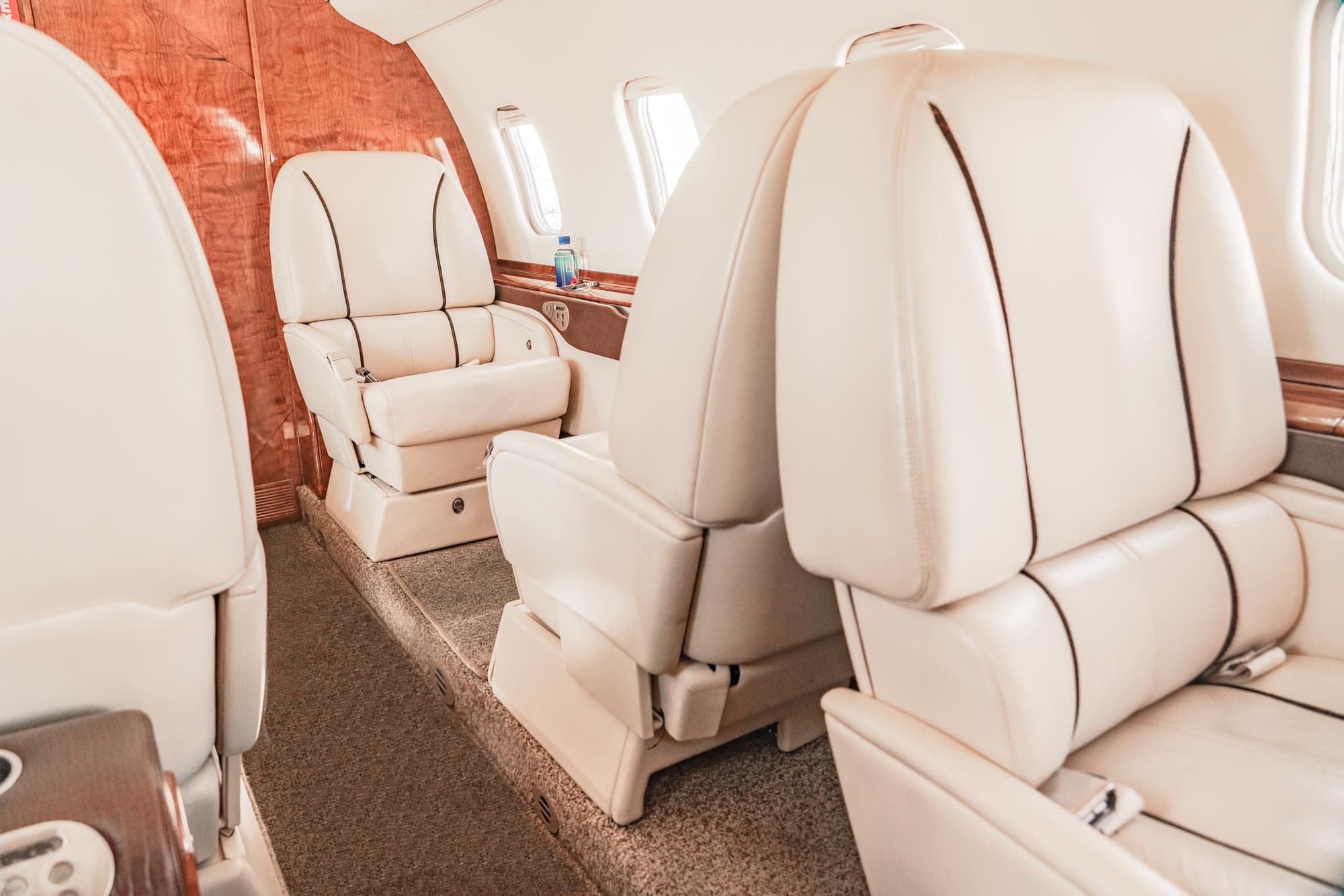 Learjet 60 N570RR