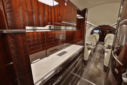Challenger 350 N575MW