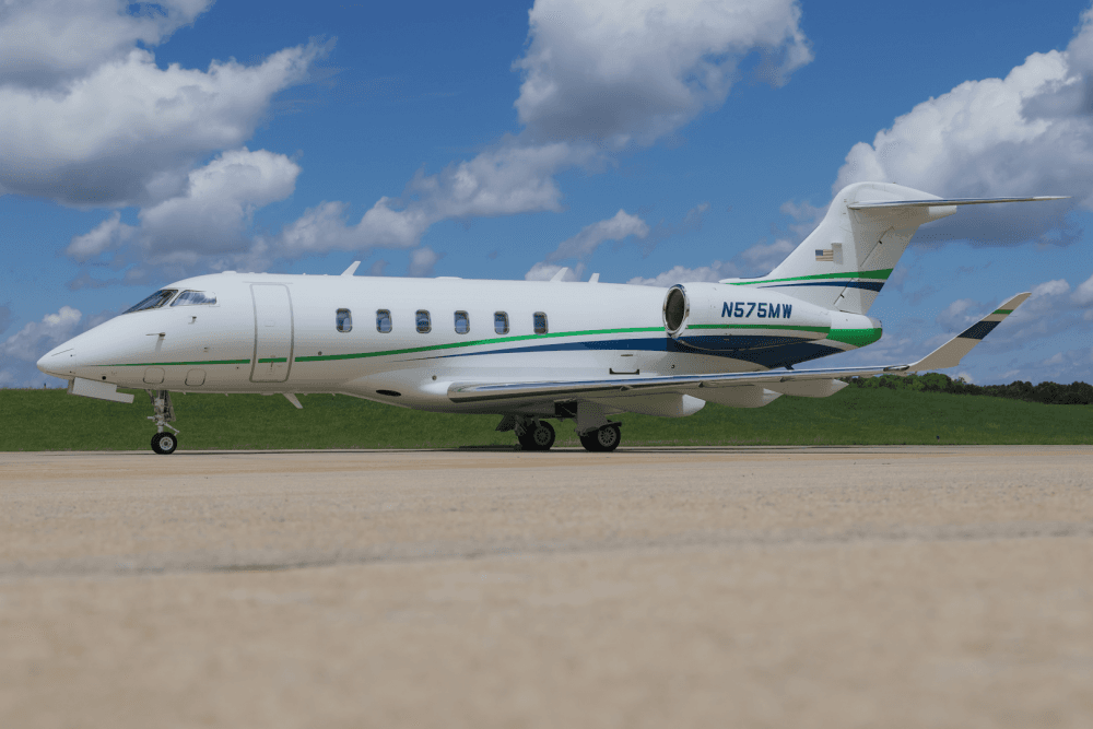 Challenger 350 N575MW