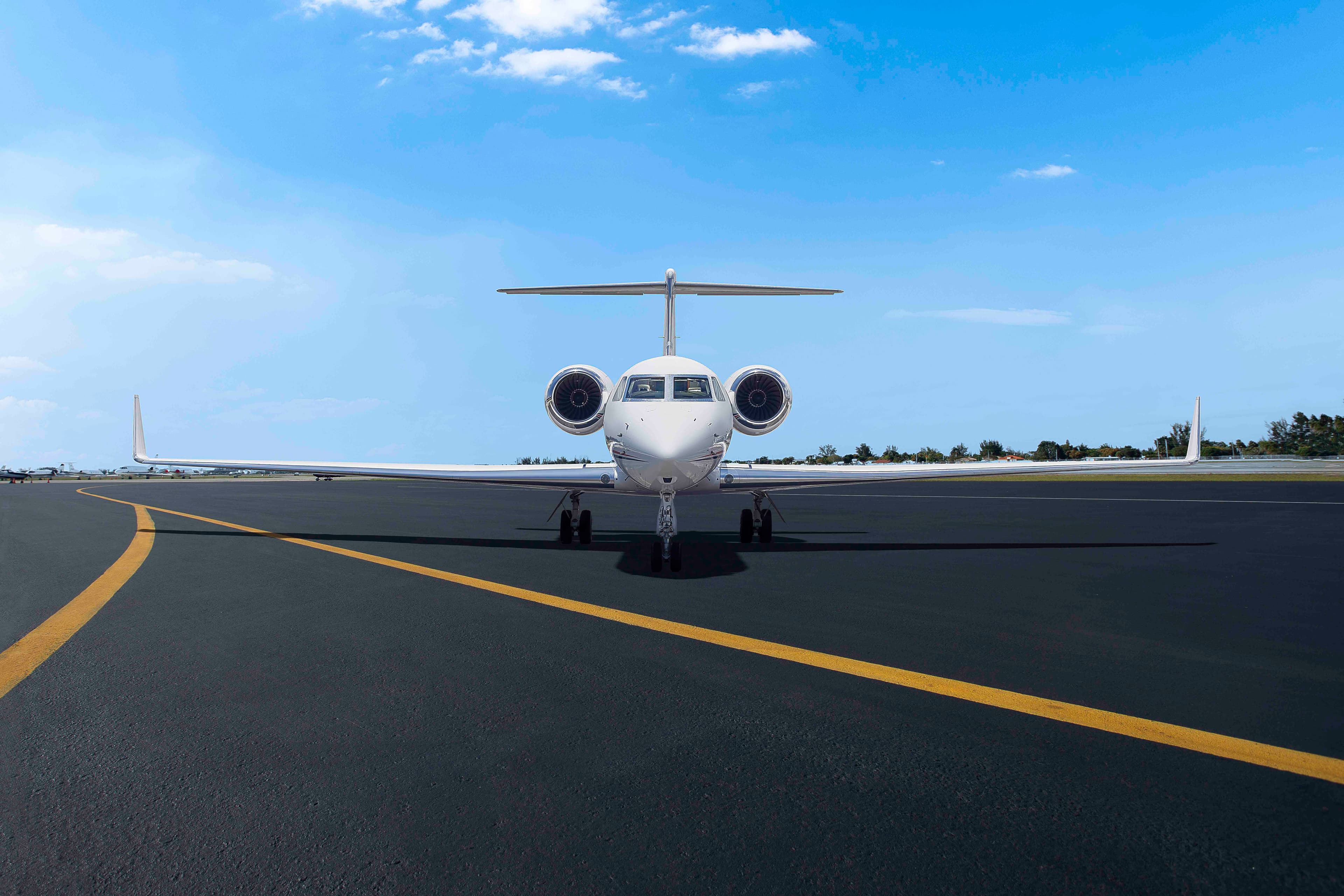 Gulfstream V N585D