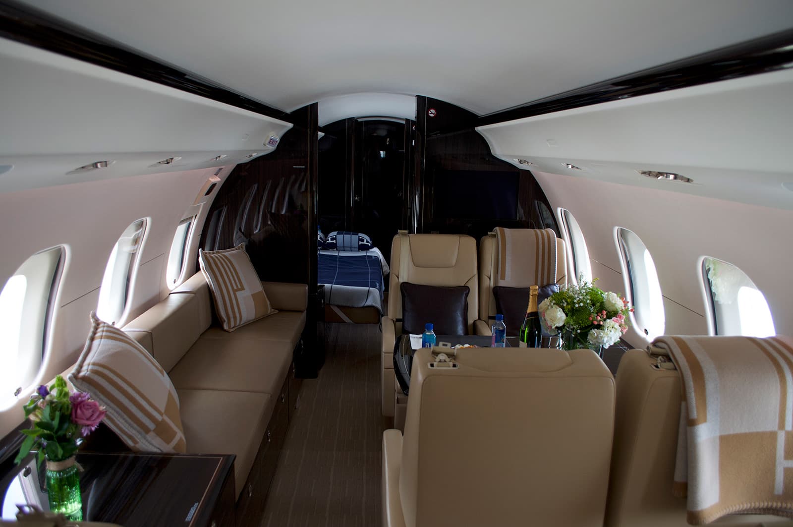 Global 6000 N588MM