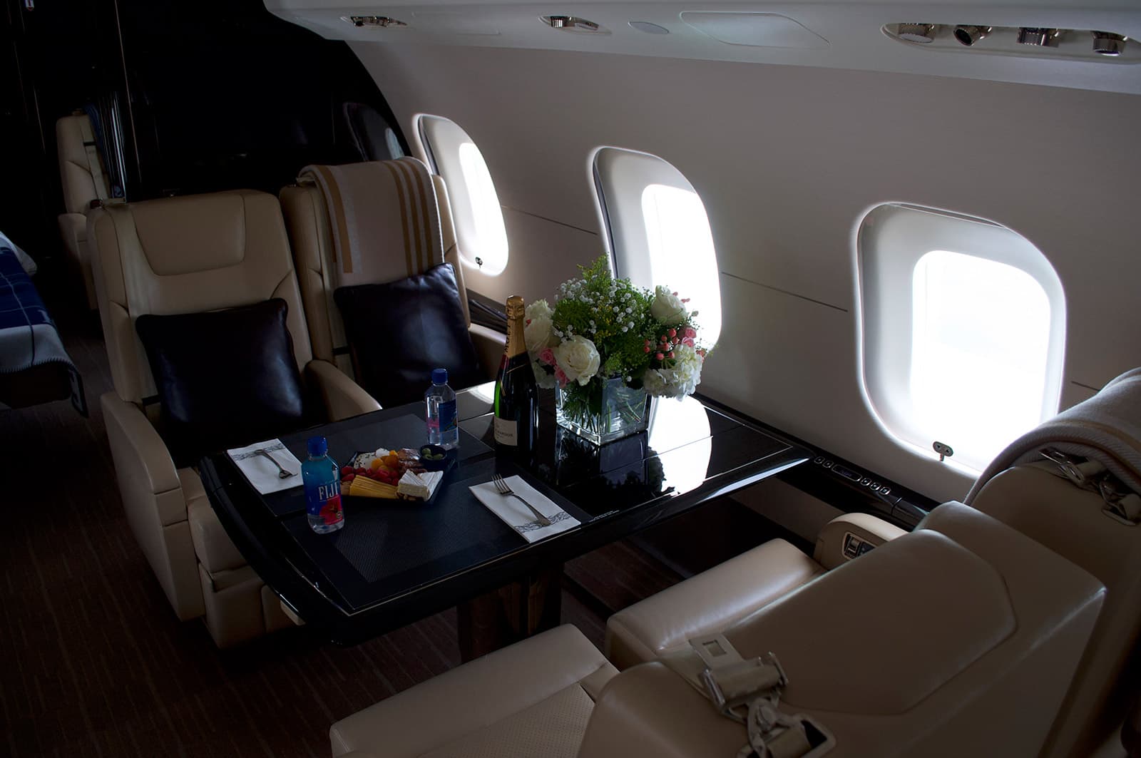 Global 6000 N588MM