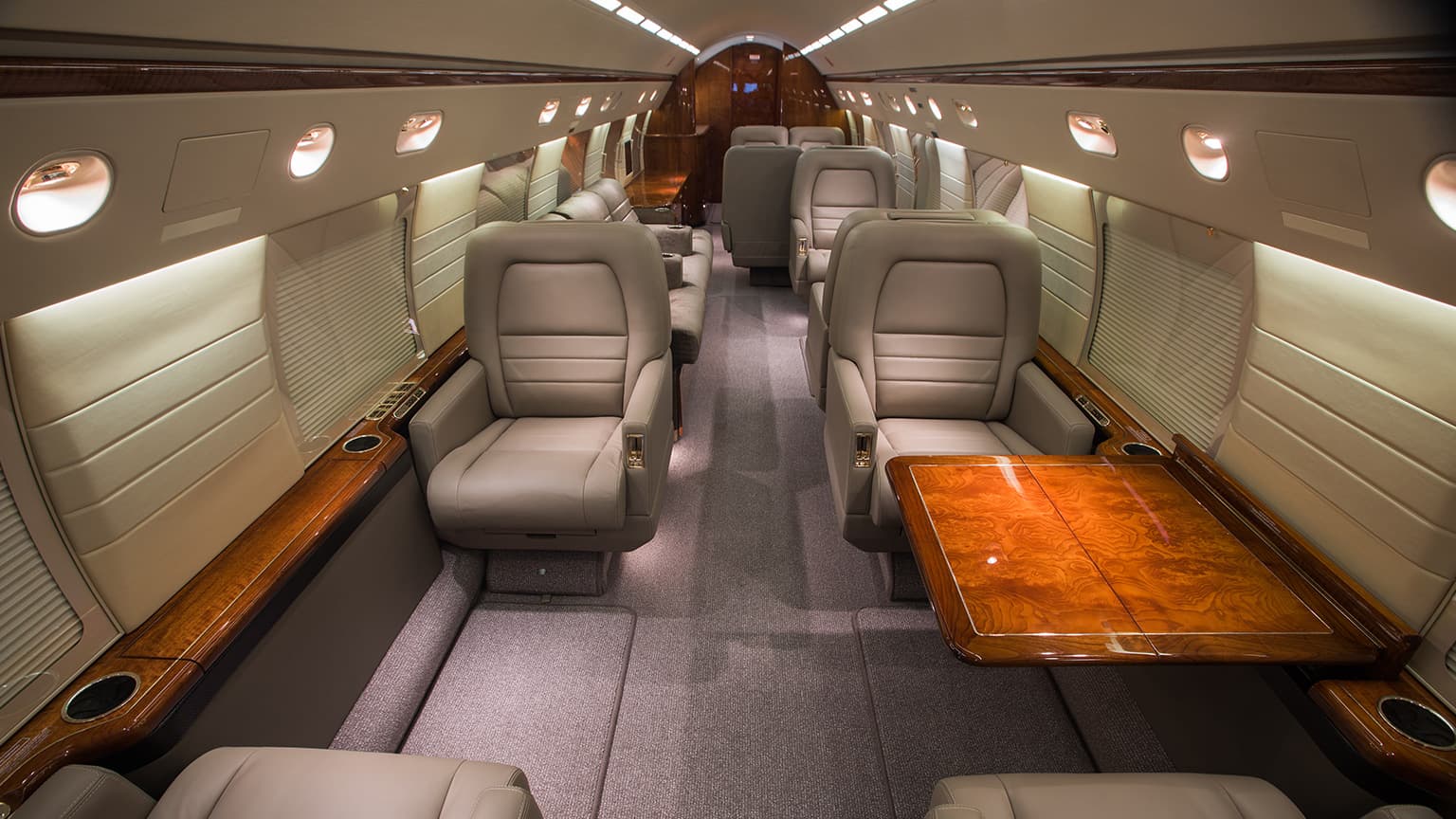 Gulfstream IV N58JE