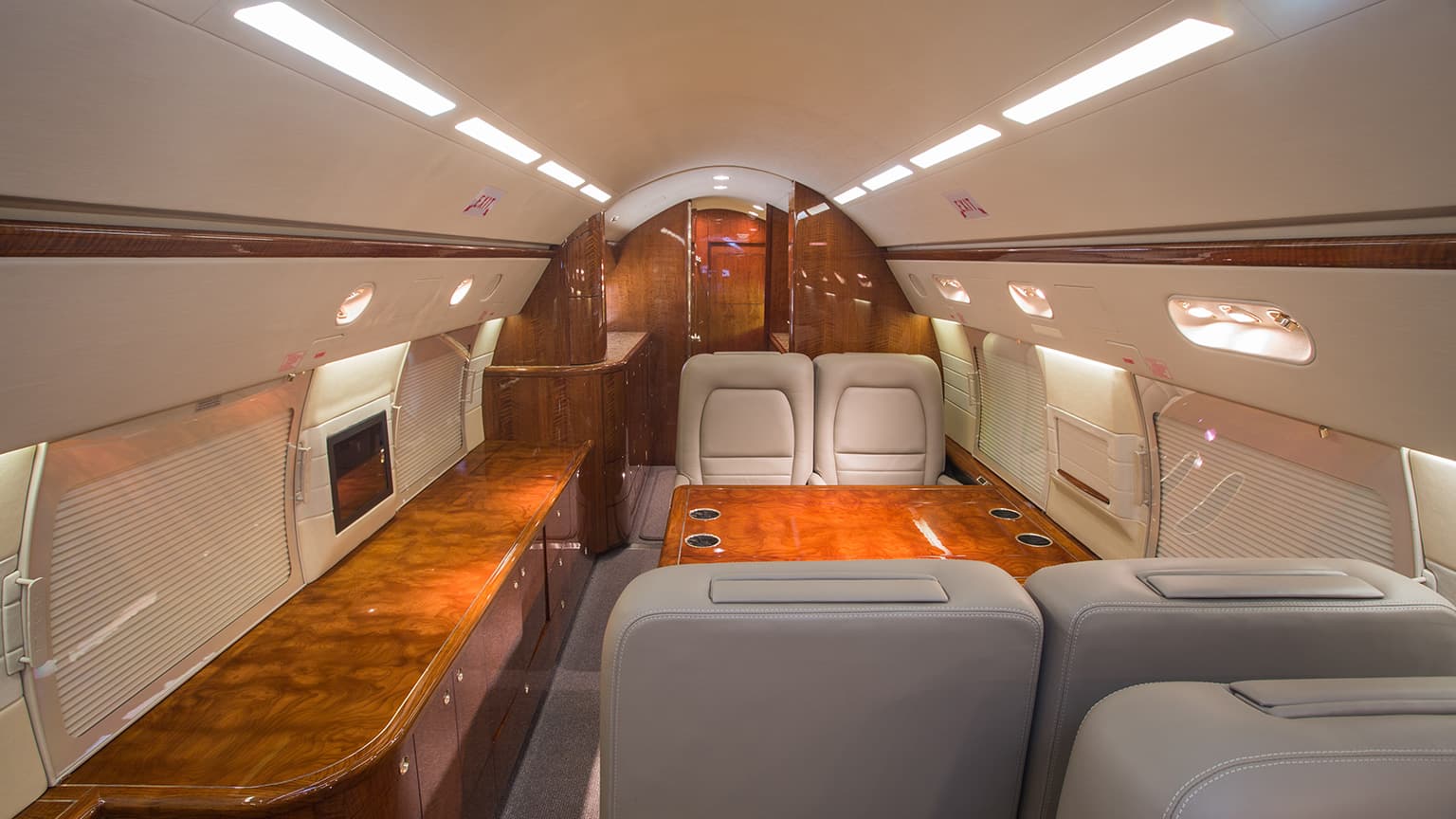 Gulfstream IV N58JE