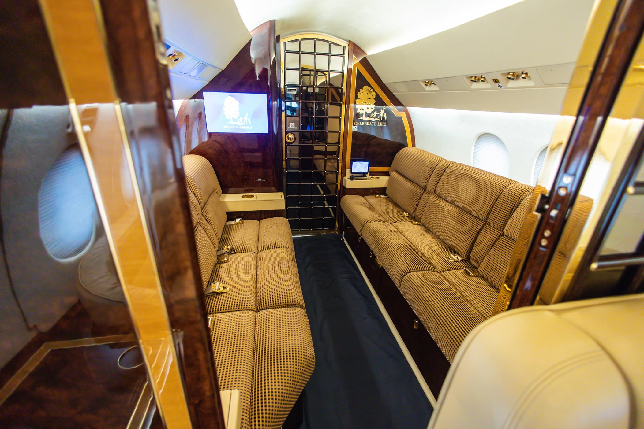 Falcon 900EX EASy N590CL