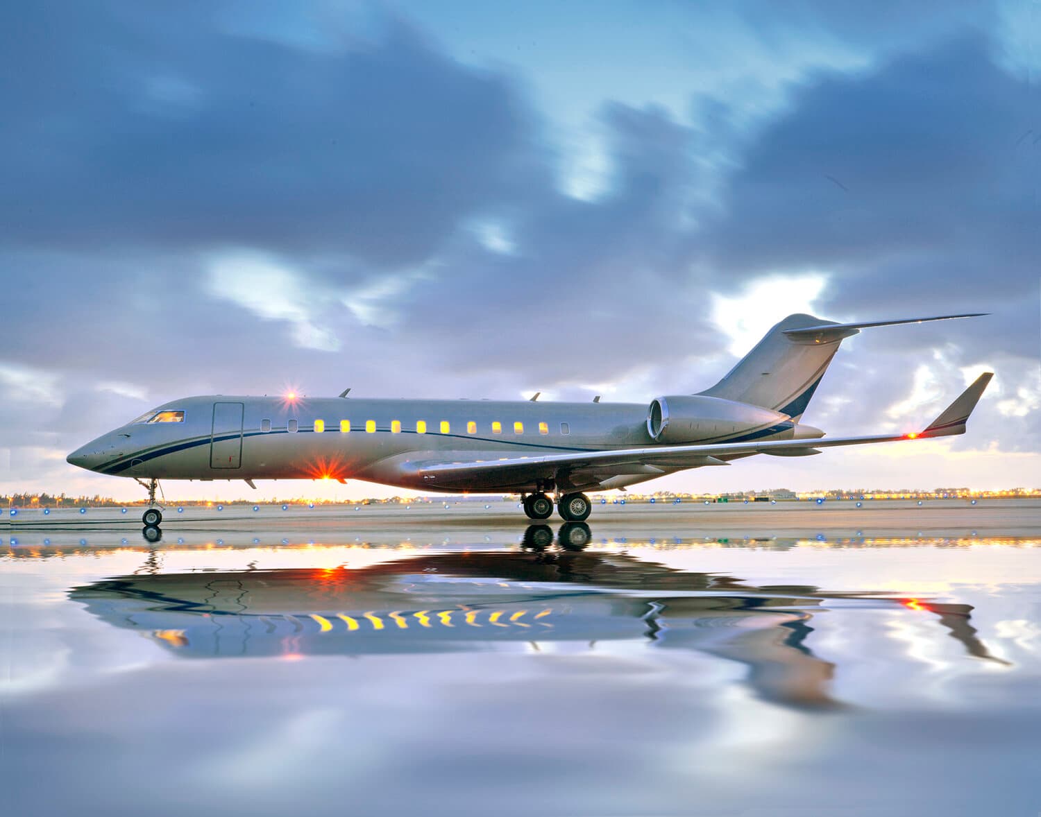 Global Express N595E