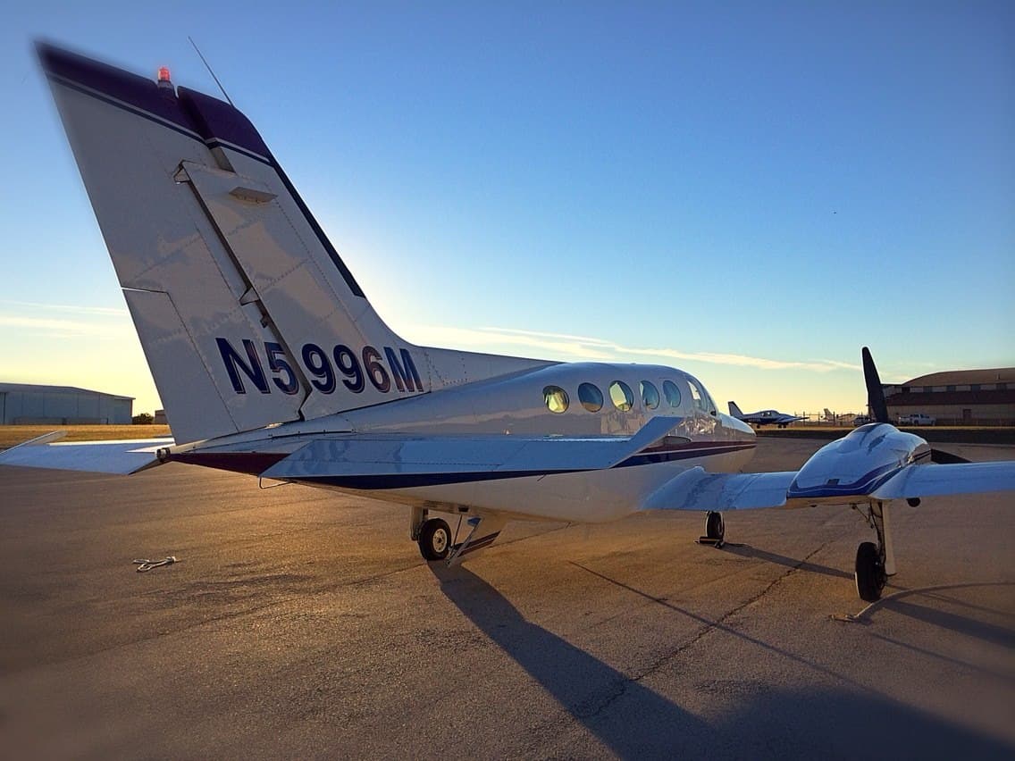 Cessna 421 N5996M