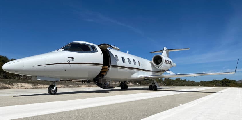 Learjet 60 N600AJ