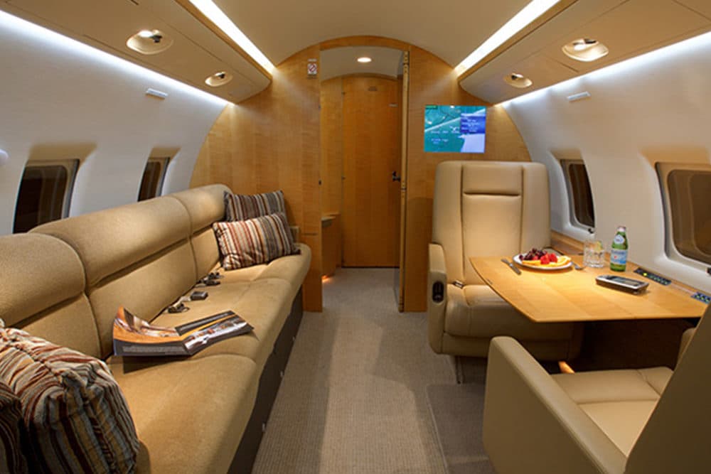 Challenger 604 N603L