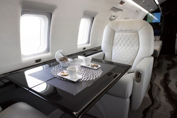 Challenger 604 N604BC