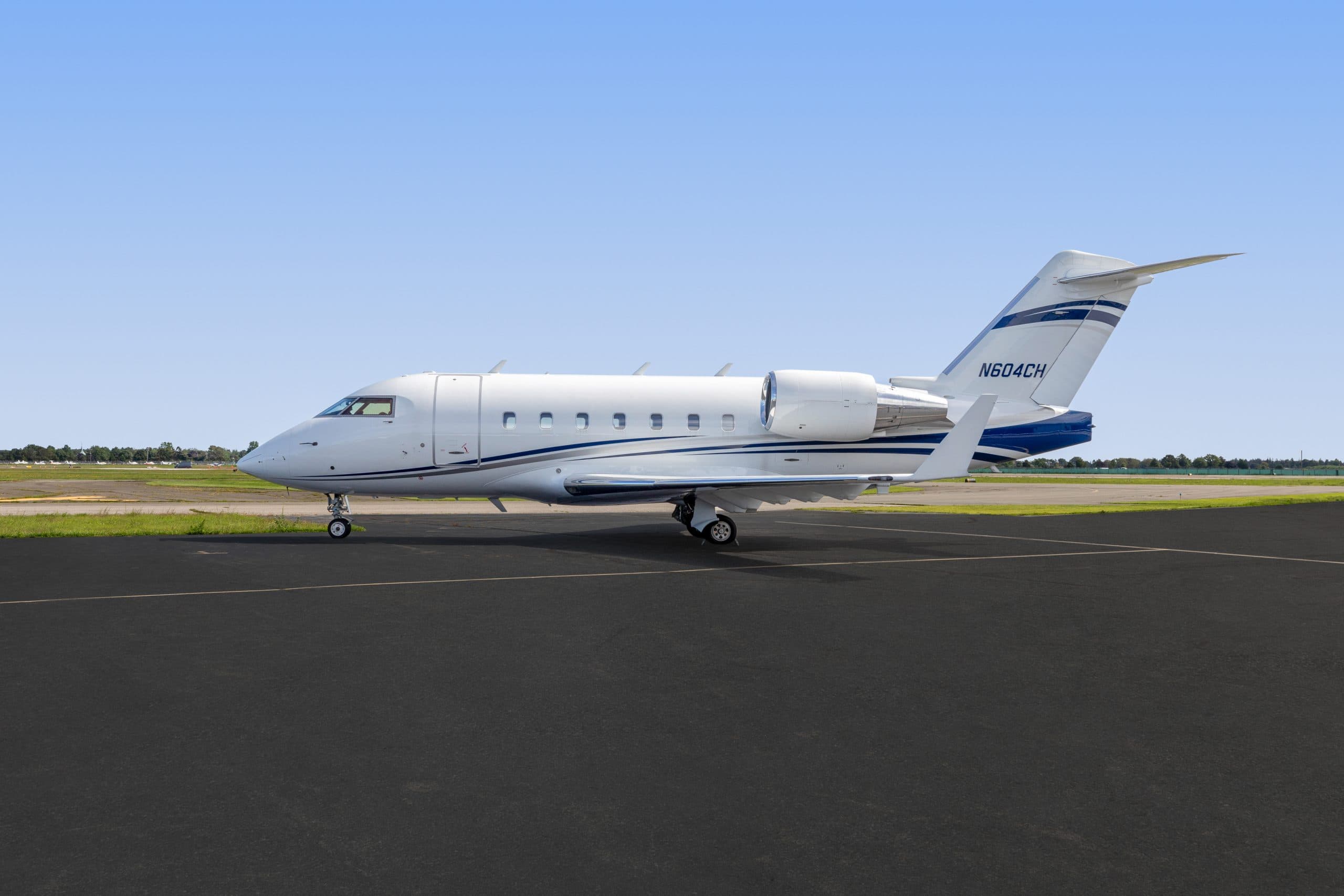 Challenger 604 N604CH