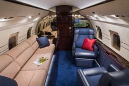 Challenger 604 N604PW