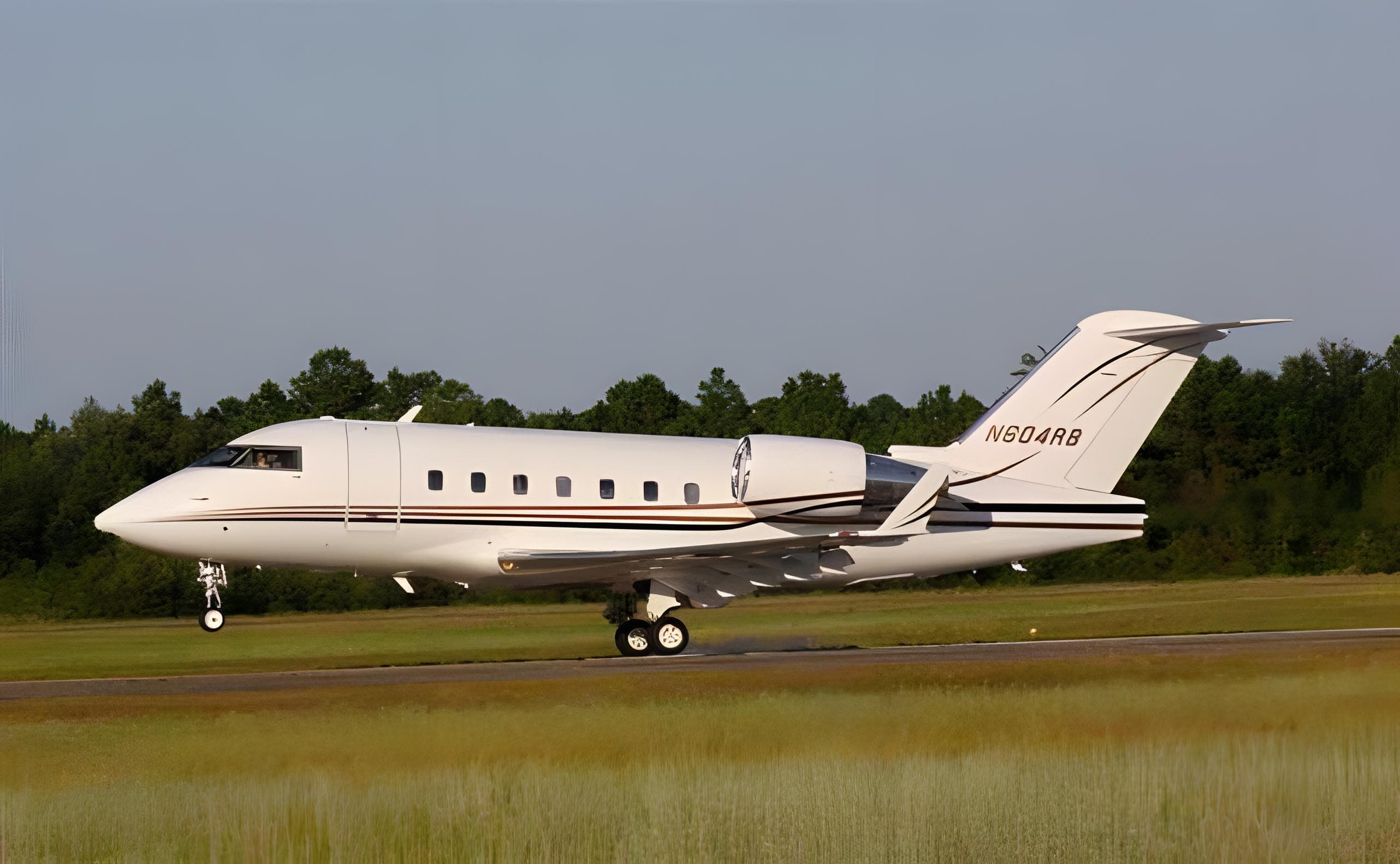 Challenger 604 N604RB