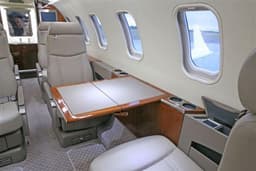 Learjet 40XR N605BX