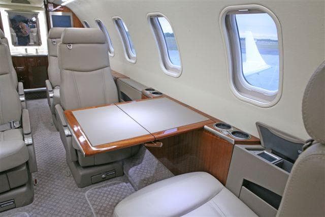Learjet 40XR N605BX