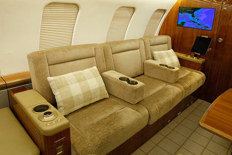Challenger 605 N605JP
