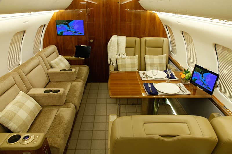Challenger 605 N605JP