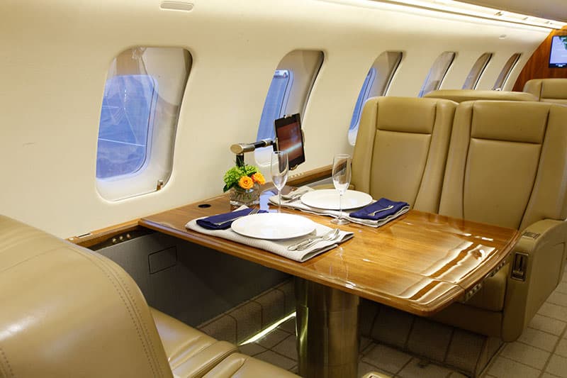 Challenger 605 N605JP