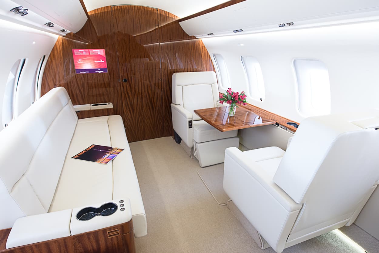 Challenger 605 N605MM