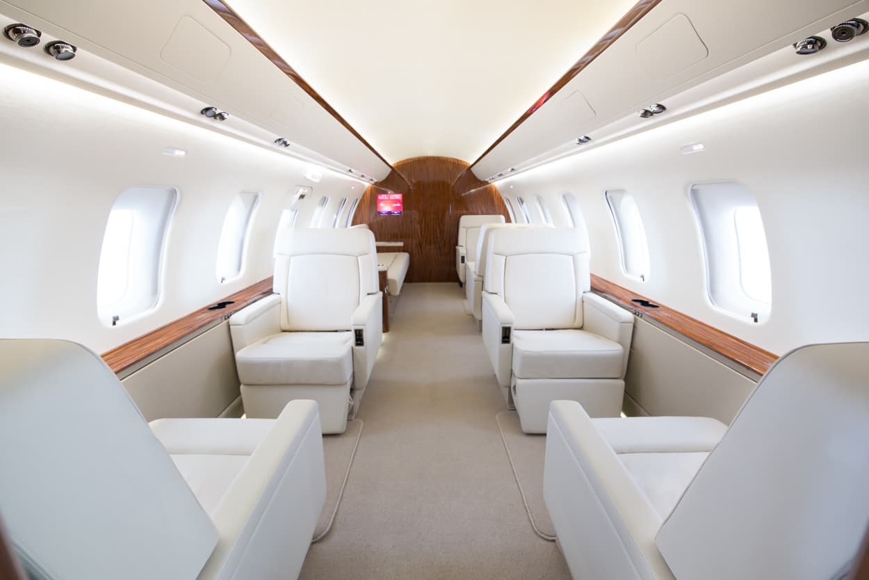 Challenger 605 N605MM