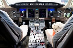 Challenger 300 N606RP