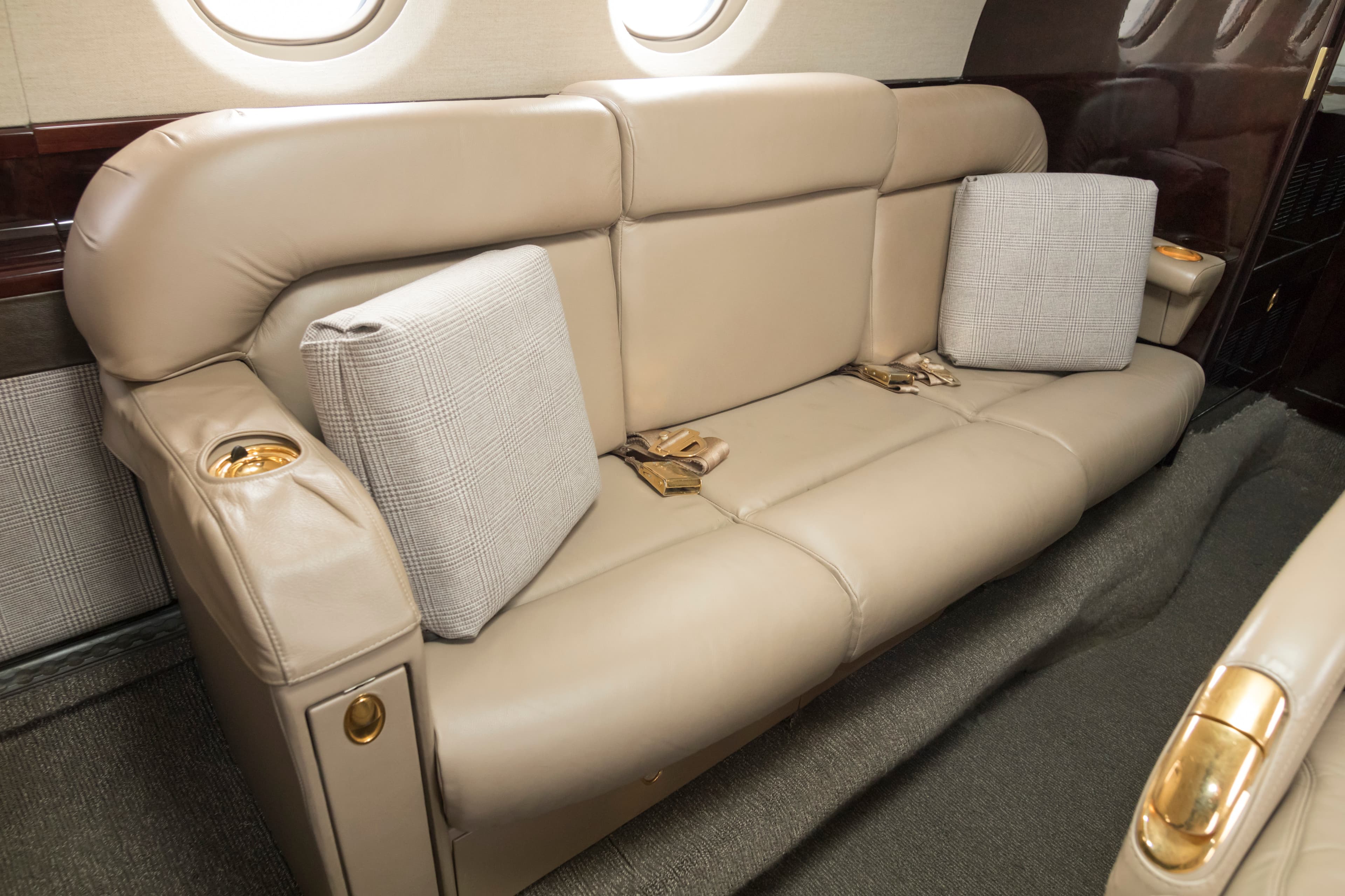 Hawker 800XP N606WJ