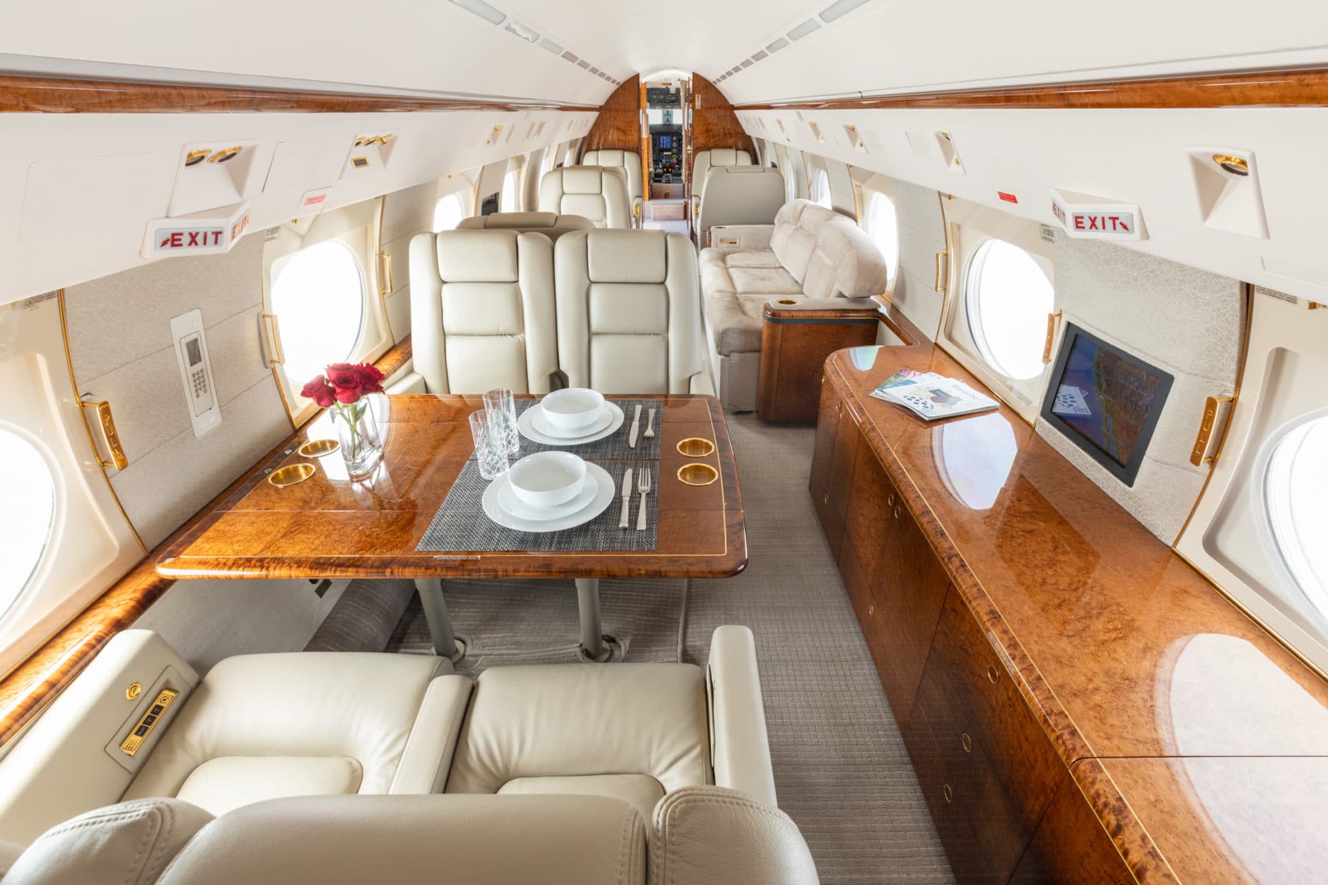 Gulfstream IV N60GG
