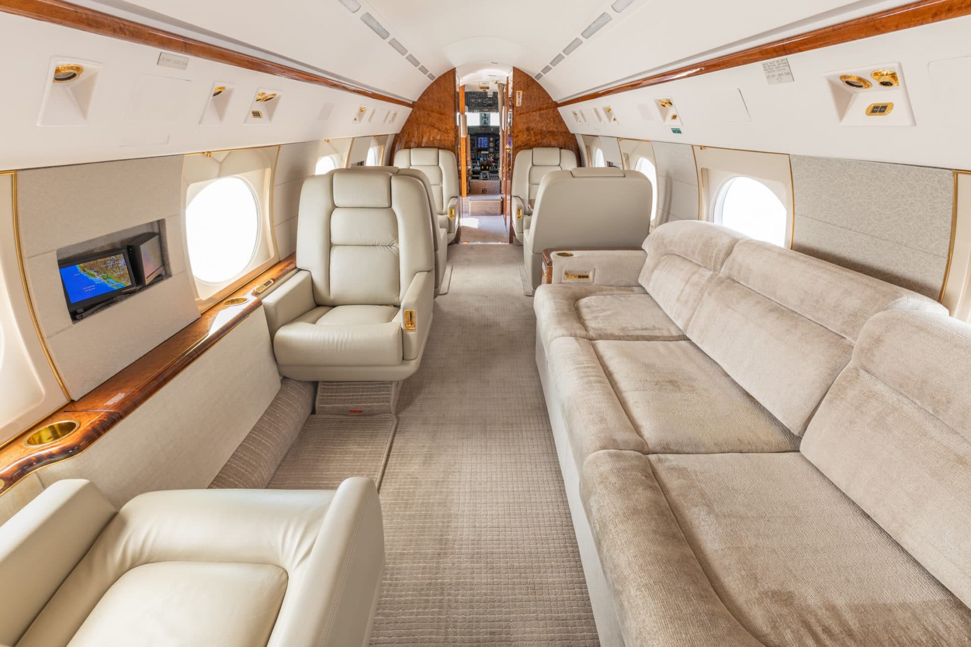 Gulfstream IV N60GG