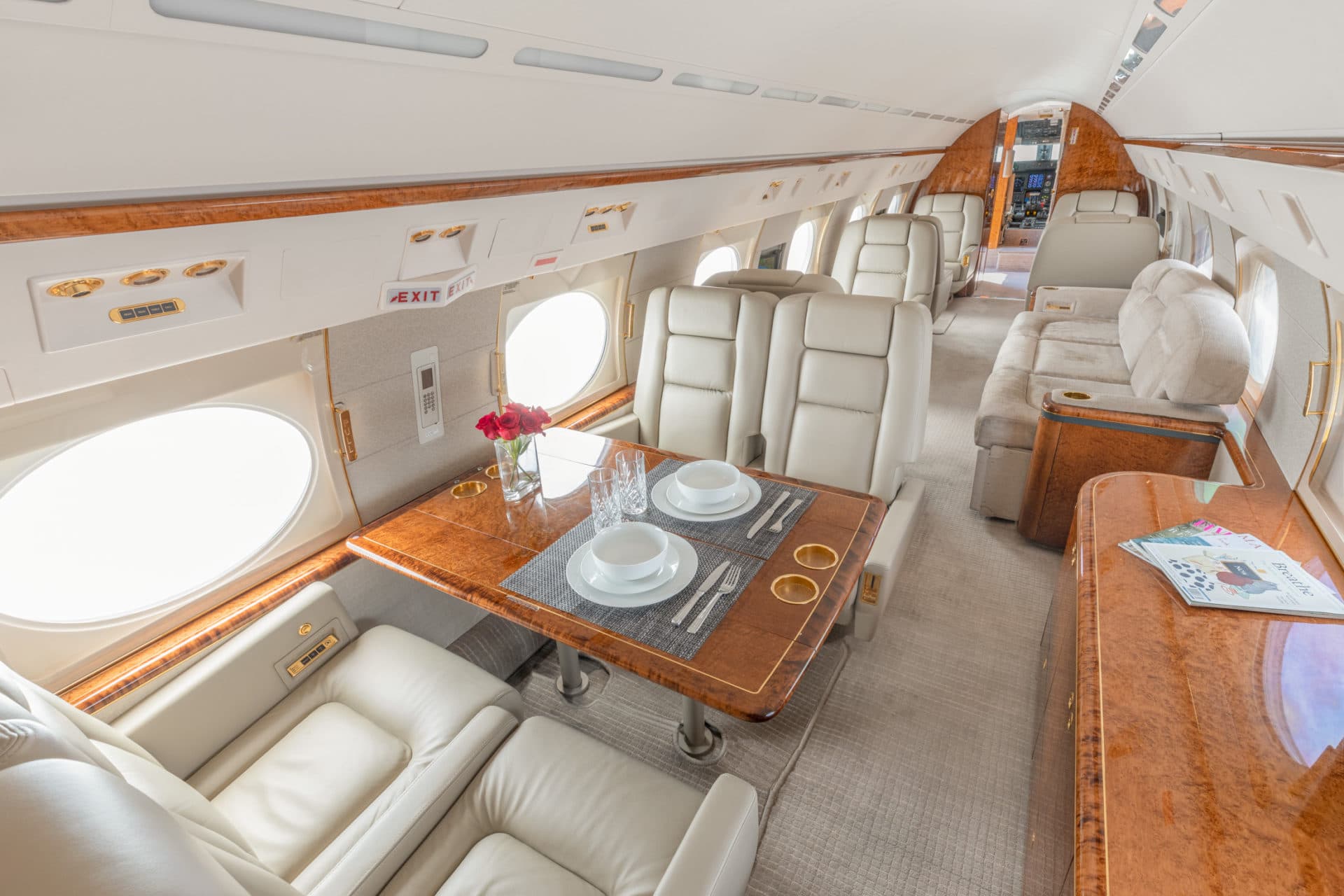 Gulfstream IV N60GG
