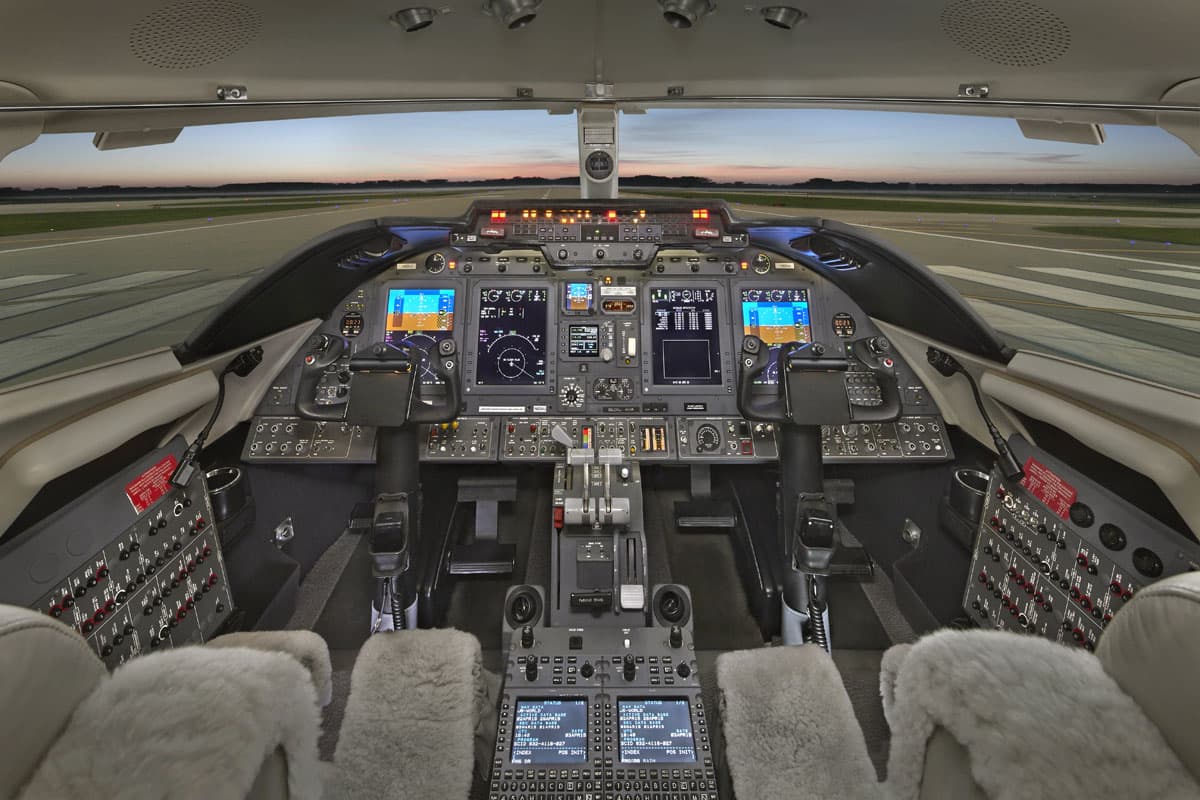 Learjet 60XR N60HJ