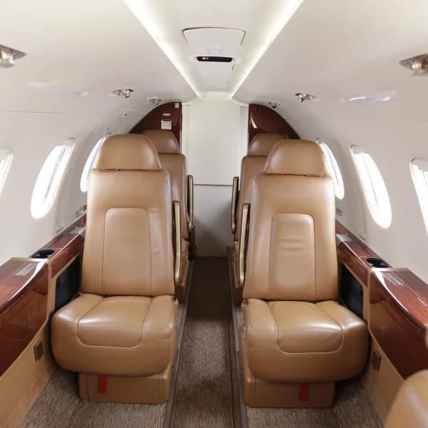 Embraer Phenom 300 N60NF
