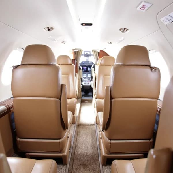 Embraer Phenom 300 N60NF