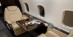 Challenger 350 N611AV