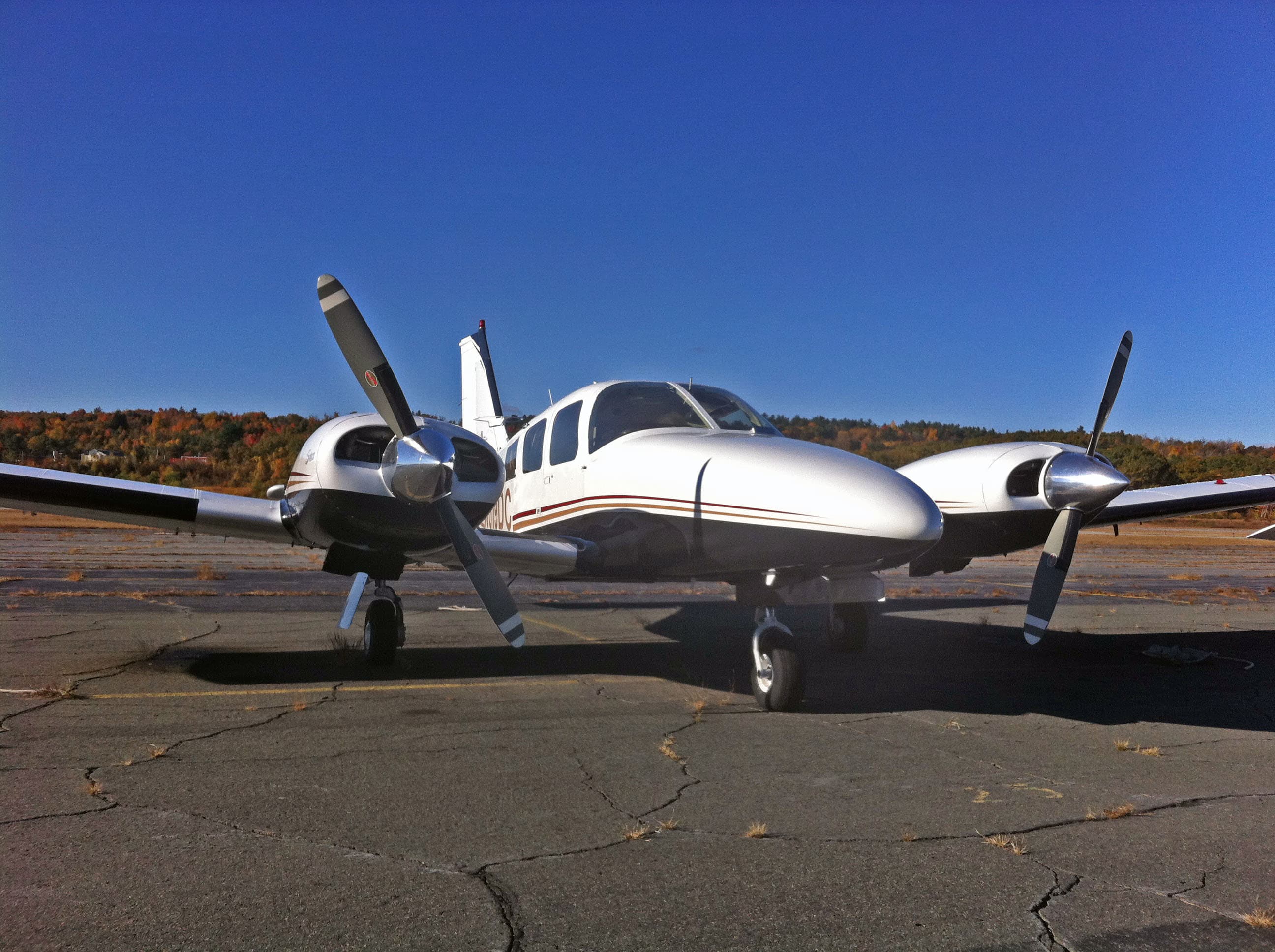 Piper PA-34-200 Seneca I N619DC