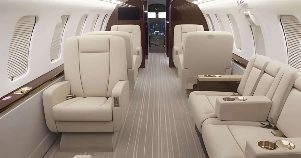 Challenger 605 N624MY