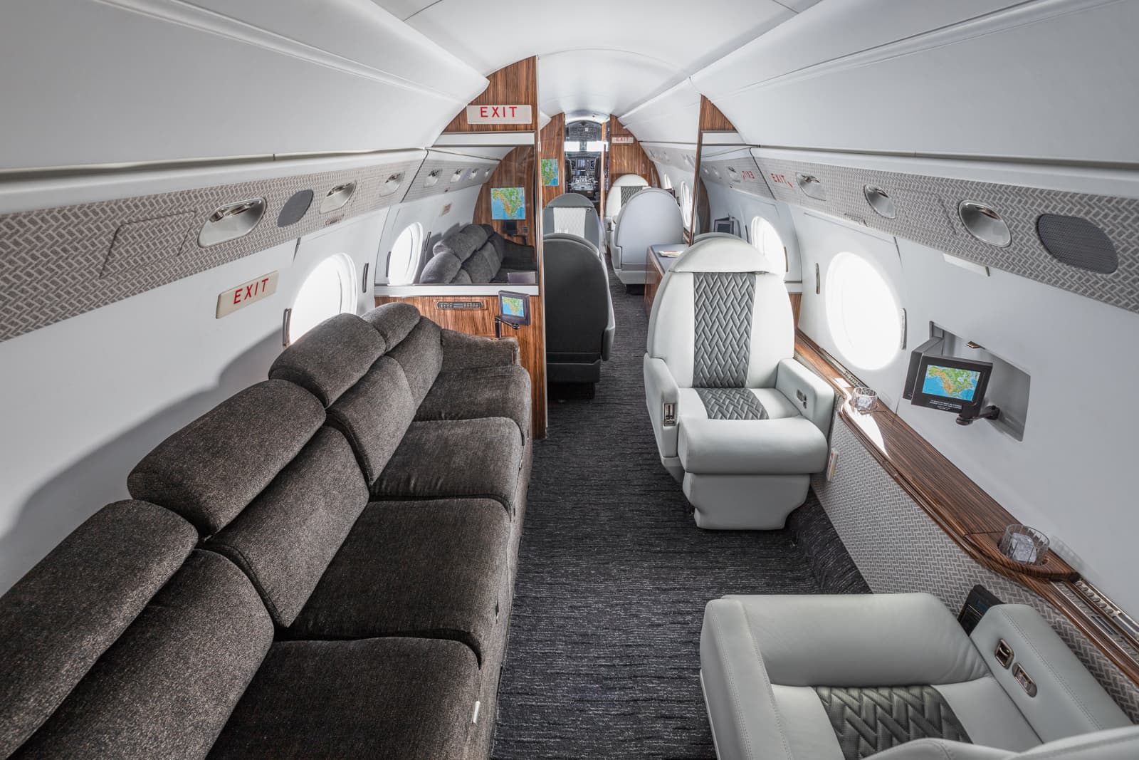 Gulfstream V N62FF