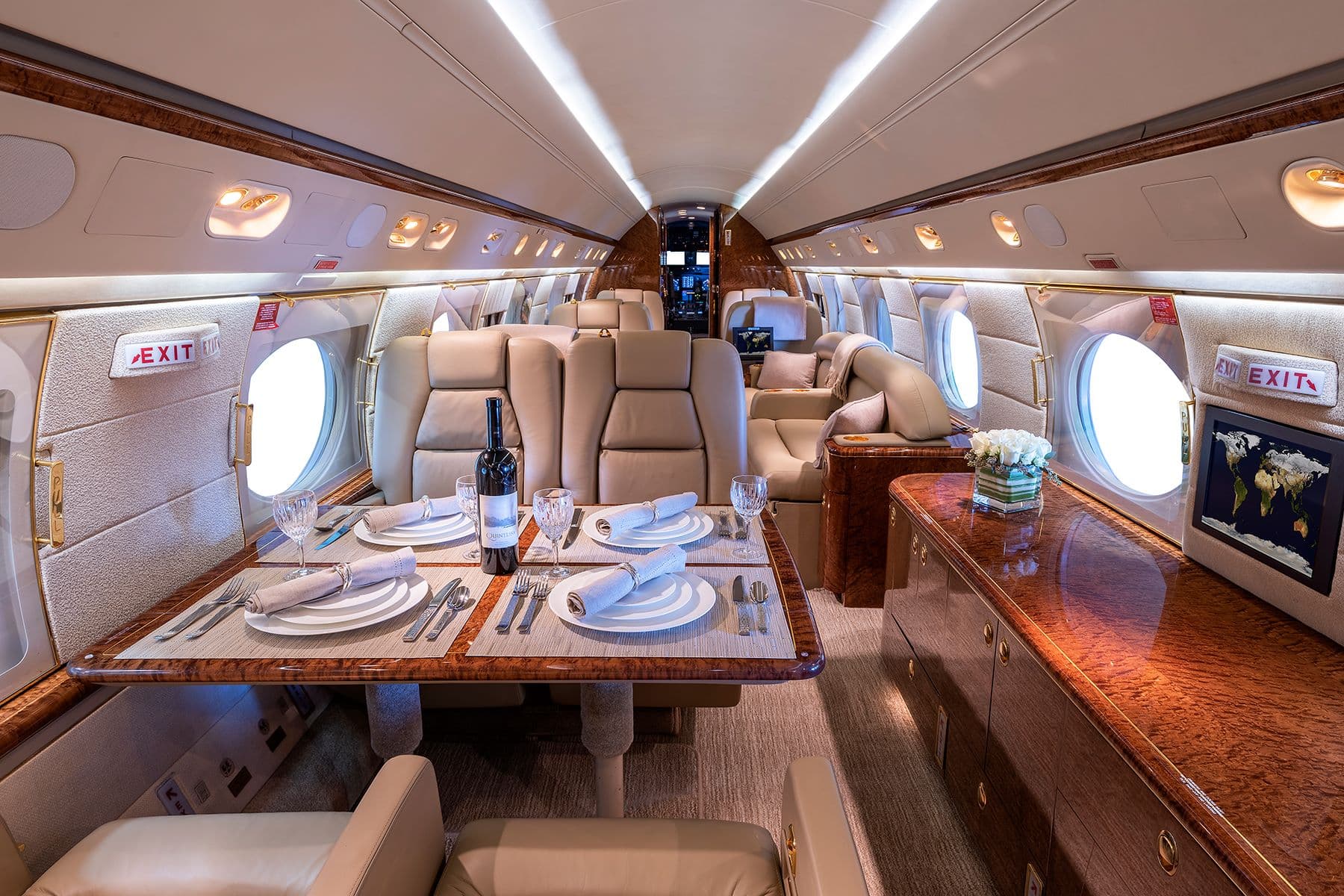 Gulfstream V N631VR