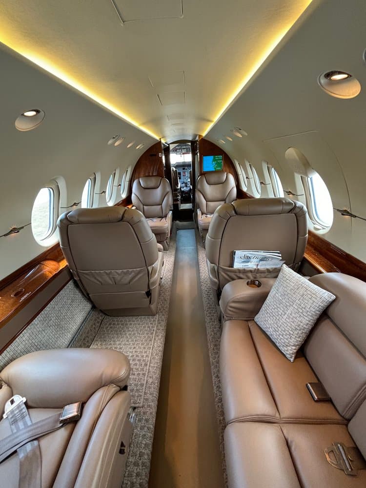 Hawker 800XP N63YM