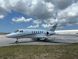 Hawker 800XP N63YM